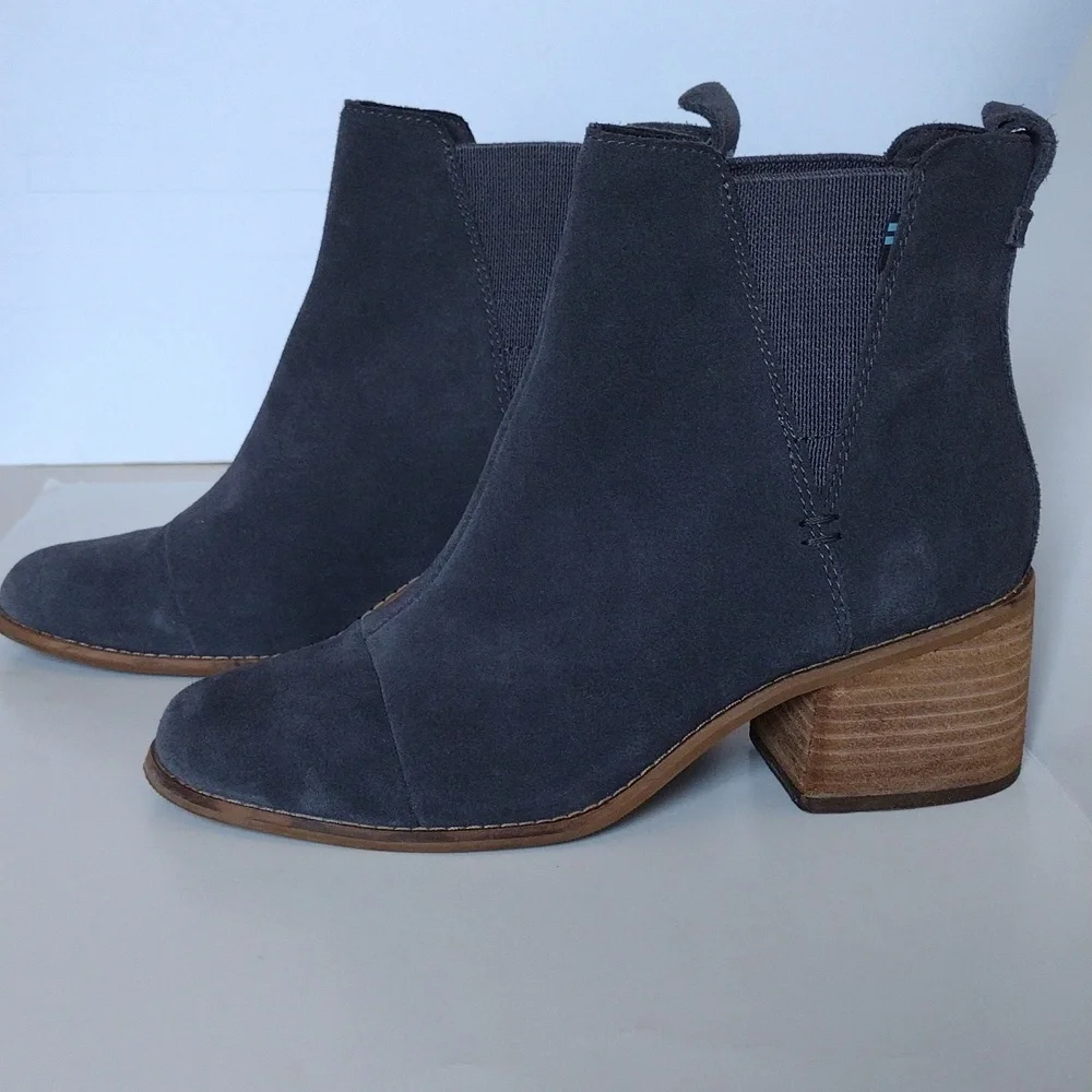 Toms Charcoal Suede Ankle Booties 8.5